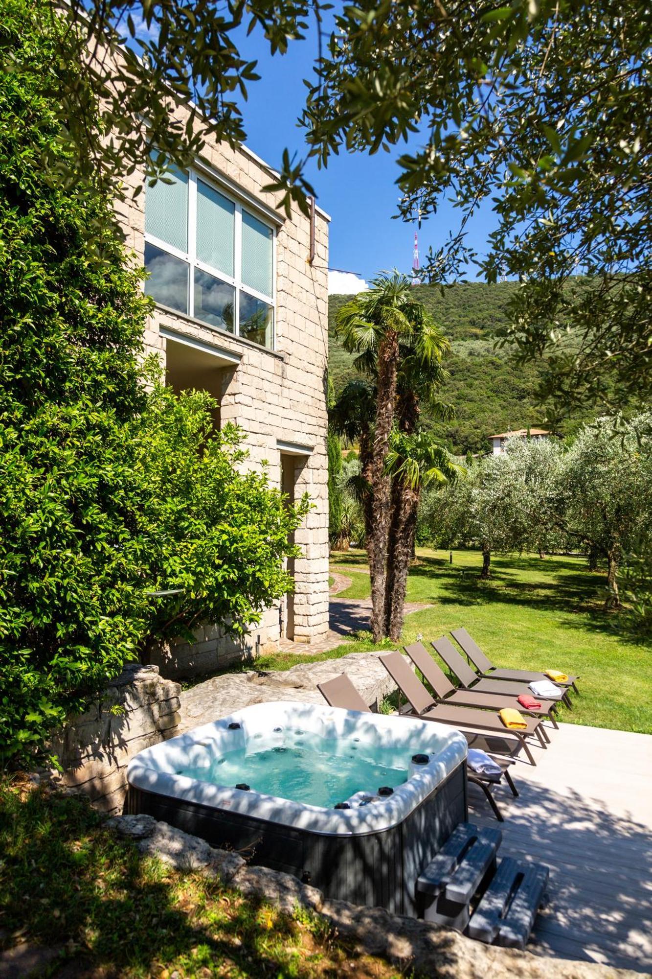 Lake House La Gemma Riva del Garda Exterior photo
